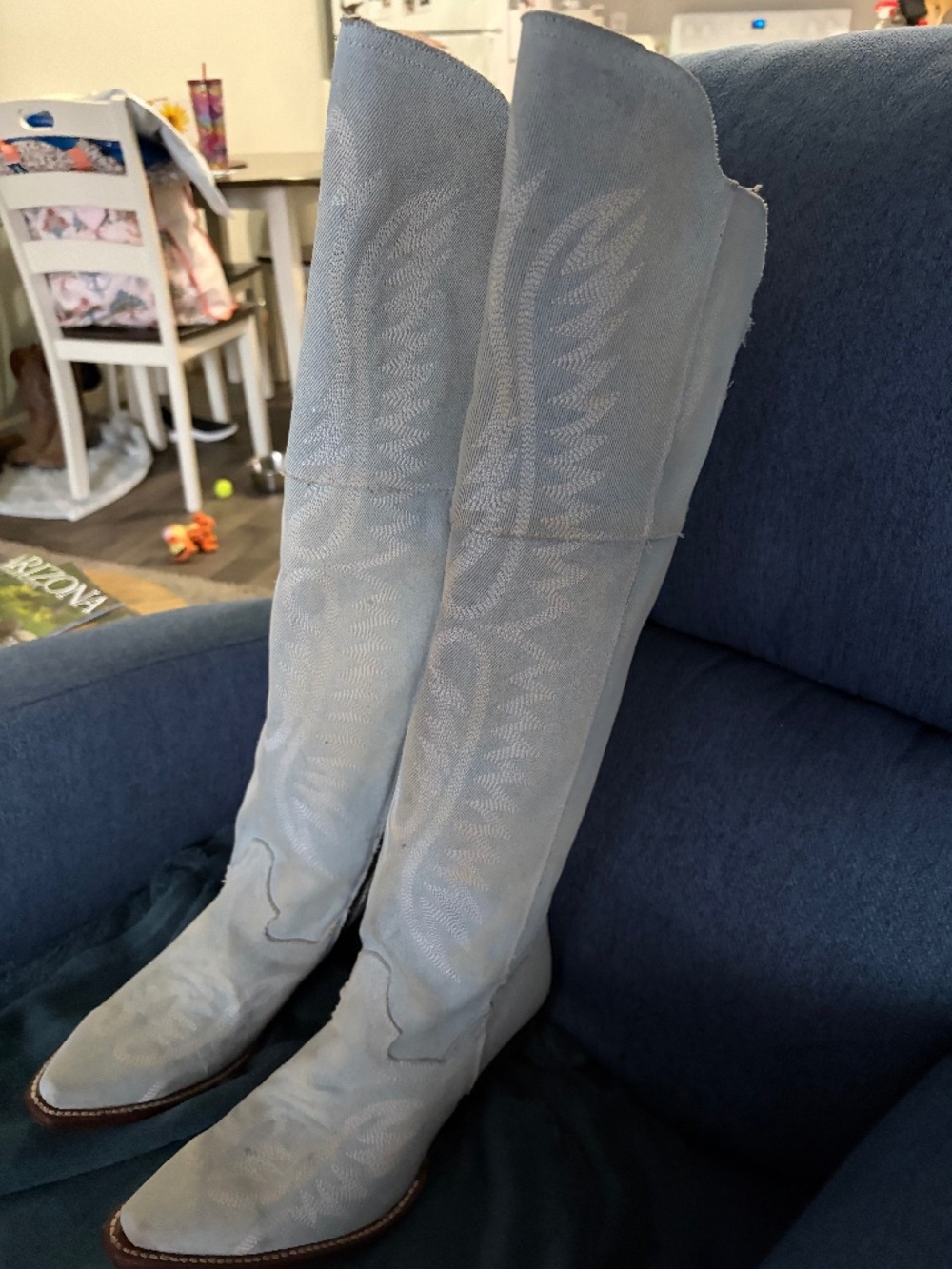 Dan Post 5105 Womens Blue Jean Dream Embroidered Snip Toe Casual Boot